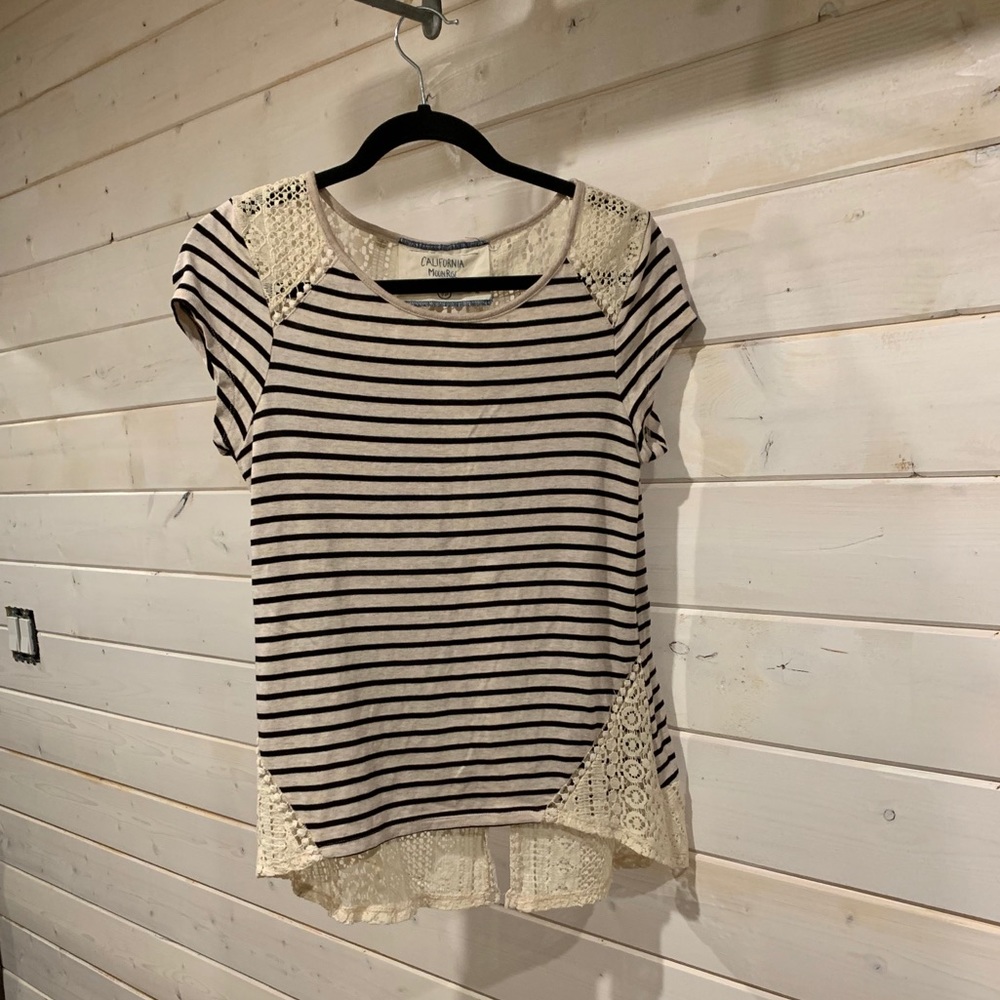 California Moonrise | Striped Shirt Sleeve Top w Crochet Details